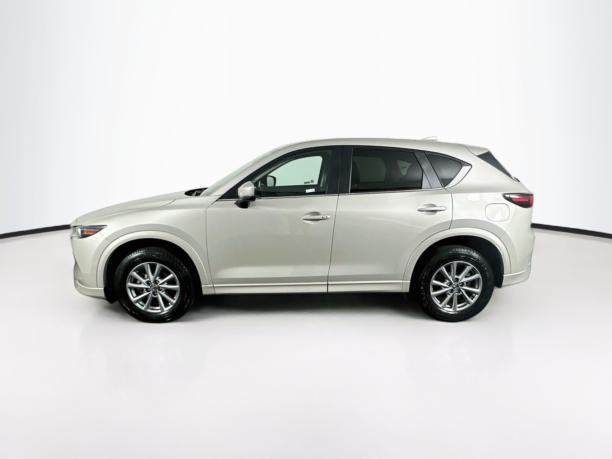 Used 2025 MAZDA CX-5 AWD 2.5 S w/ Preferred Package image 4