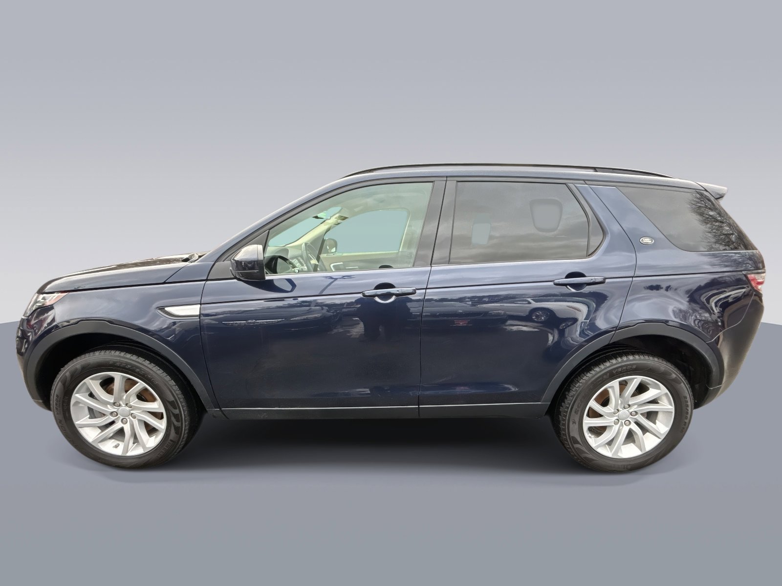 Used 2019 Land Rover Discovery Sport HSE image 7
