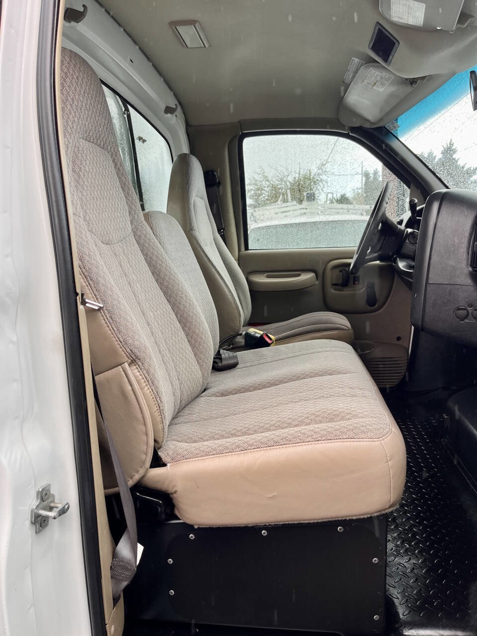 Used 2007 Chevrolet Kodiak C4500 2WD Regular Cab image 25