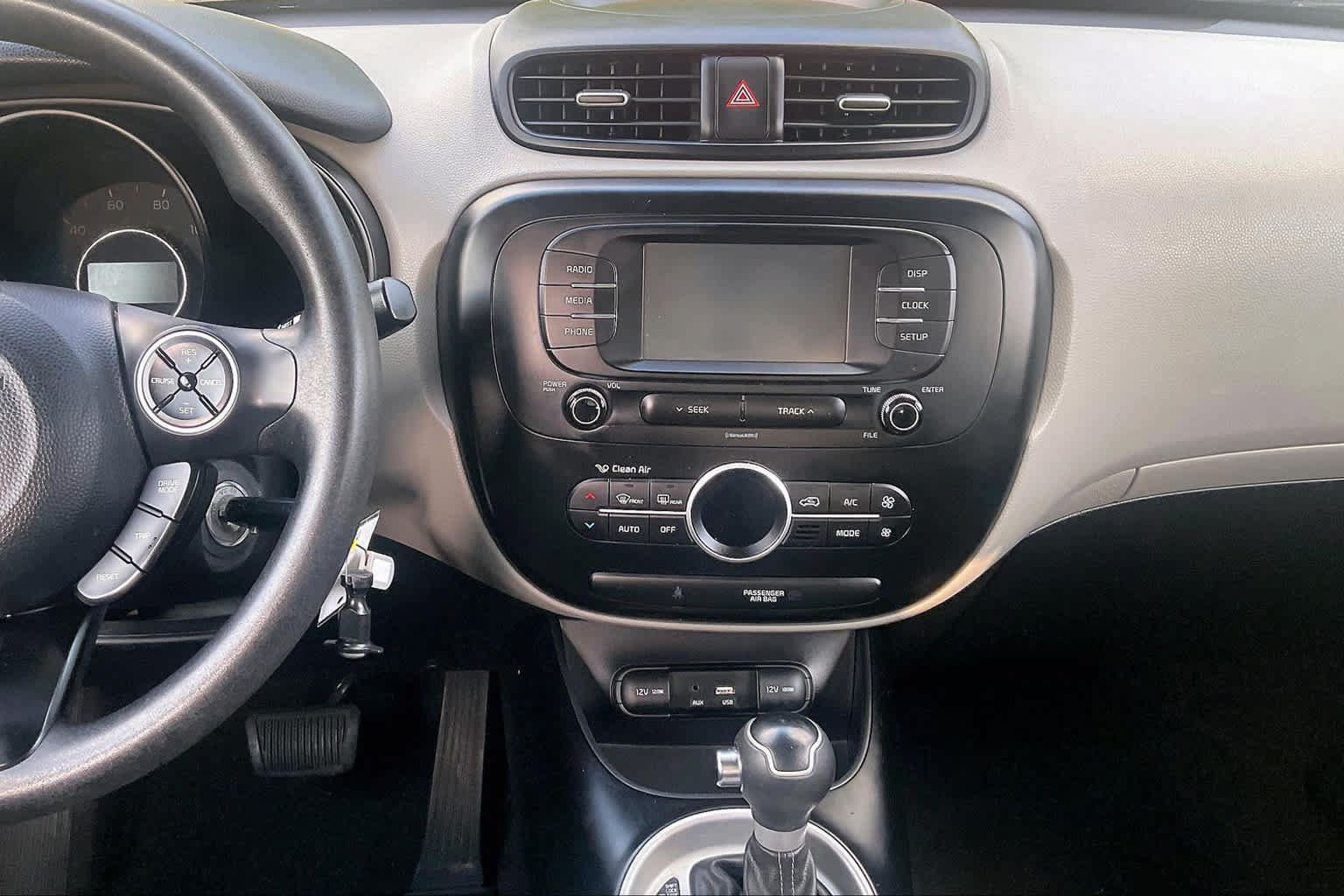 Used 2017 Kia Soul + FWD image 7