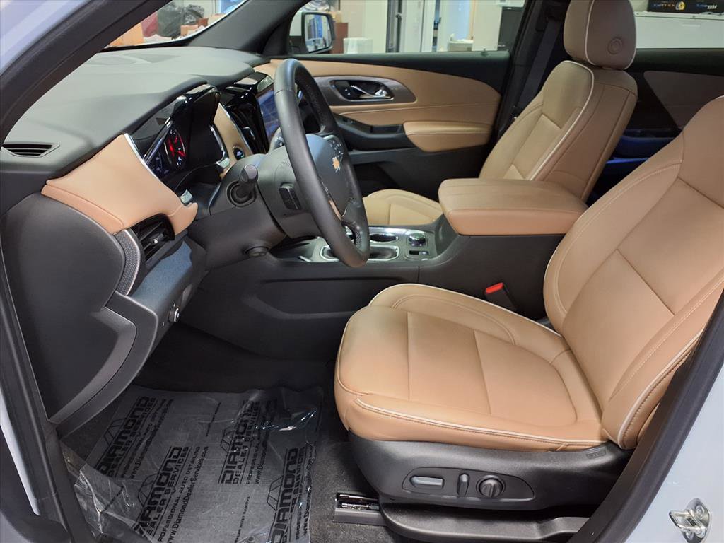 Used 2023 Chevrolet Traverse Premier image 21