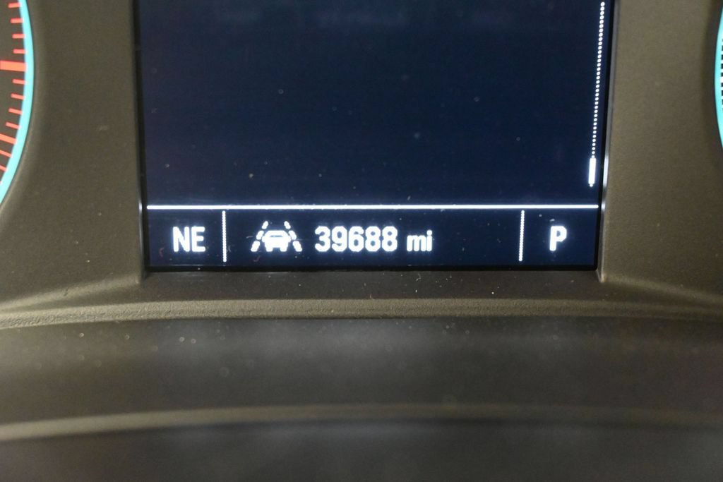 Used 2023 Chevrolet Traverse LS FWD image 25