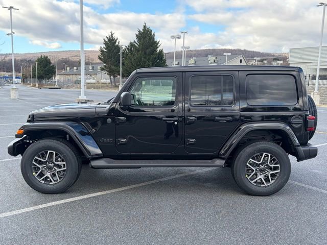 New 2026 Jeep Wrangler Unlimited Sahara AWD/4WD image 4