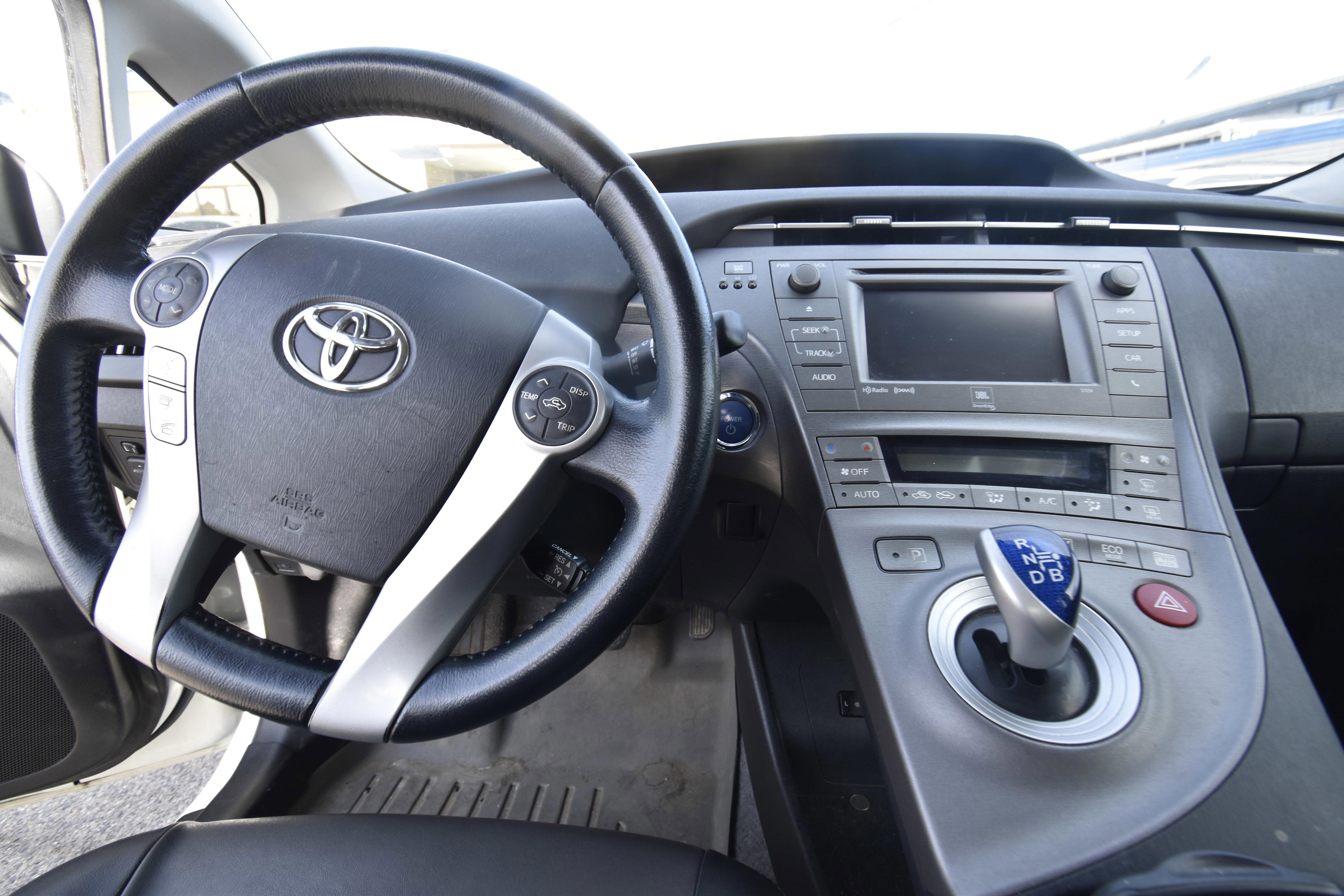 Used 2013 Toyota Prius Four FWD image 7