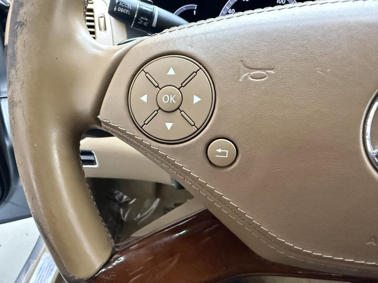 Used 2011 Mercedes-Benz S 550 4MATIC image 23