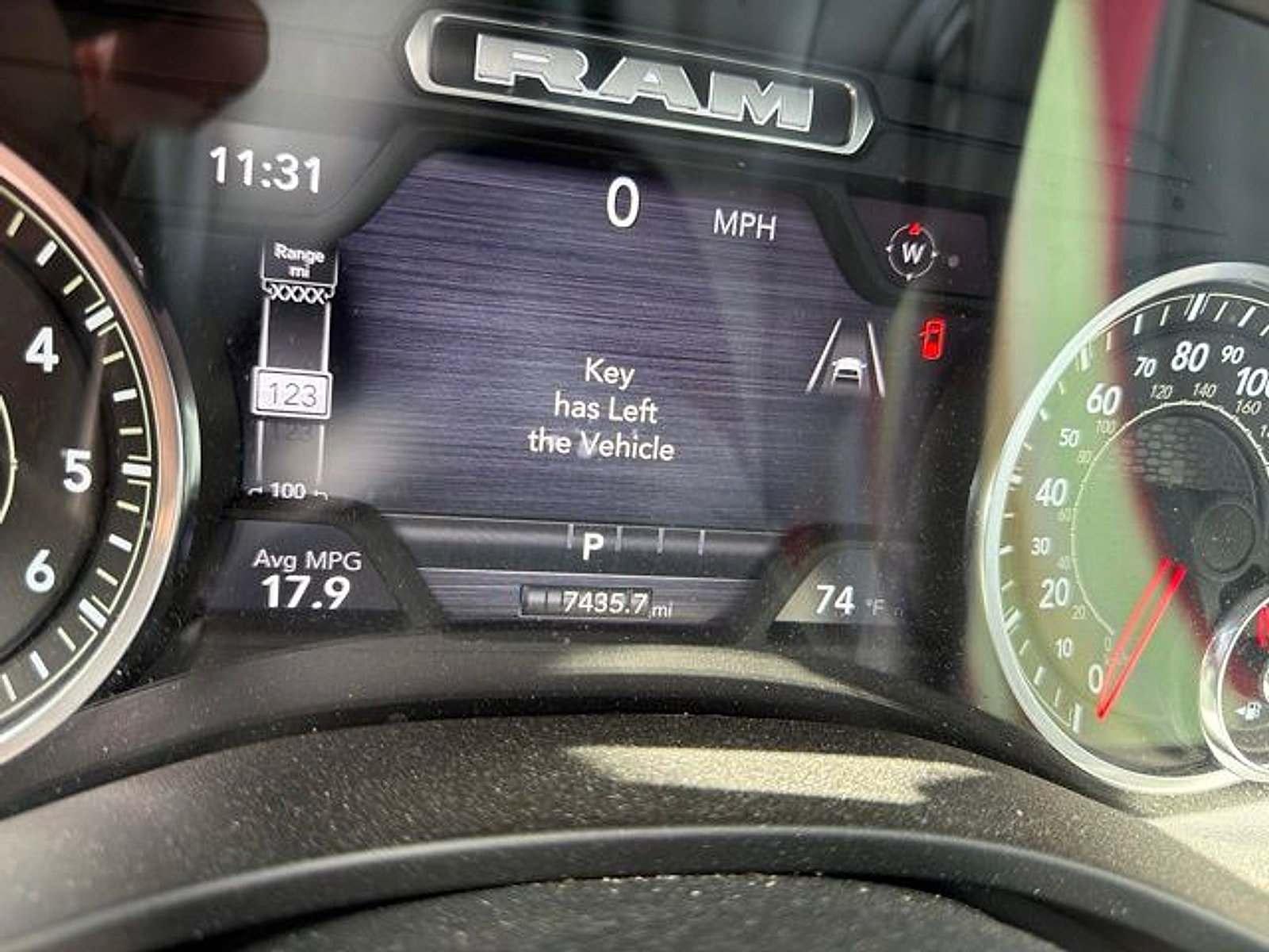 Used 2025 RAM 1500 Big Horn AWD/4WD image 6