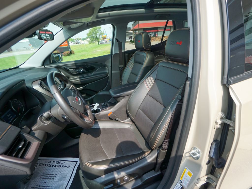 Used 2022 GMC Terrain AT4 image 15