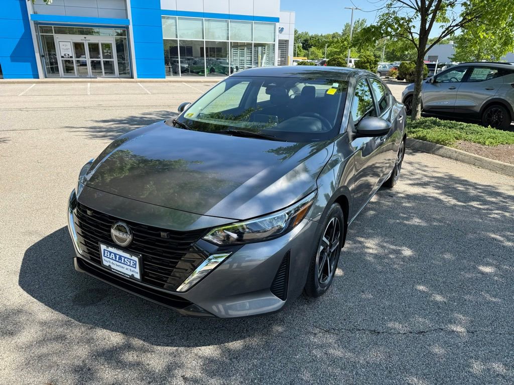 Used 2024 Nissan Sentra SV FWD image 9