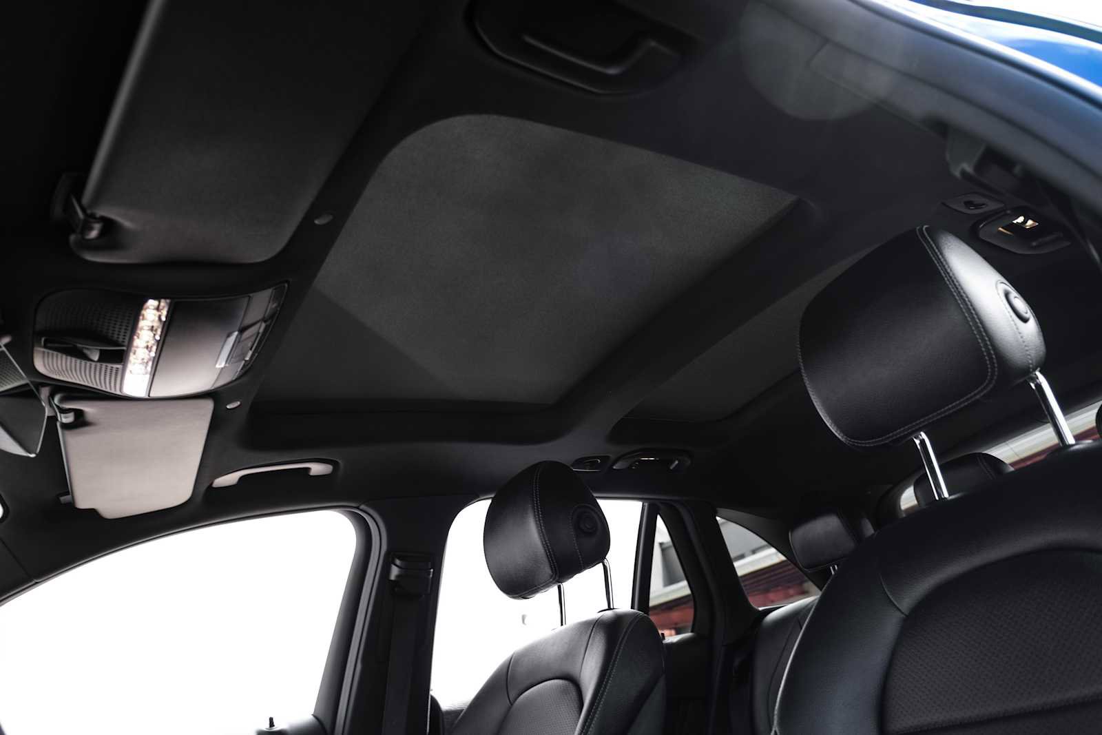 Used 2021 Mercedes-Benz GLC 300 image 34