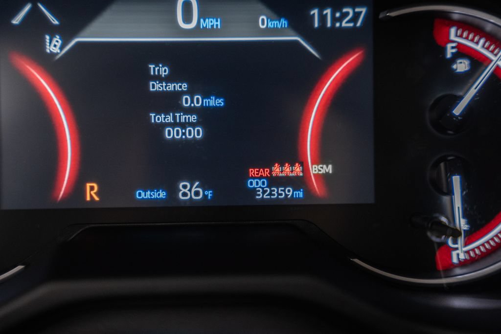 Used 2025 Toyota RAV4 XLE AWD/4WD image 40
