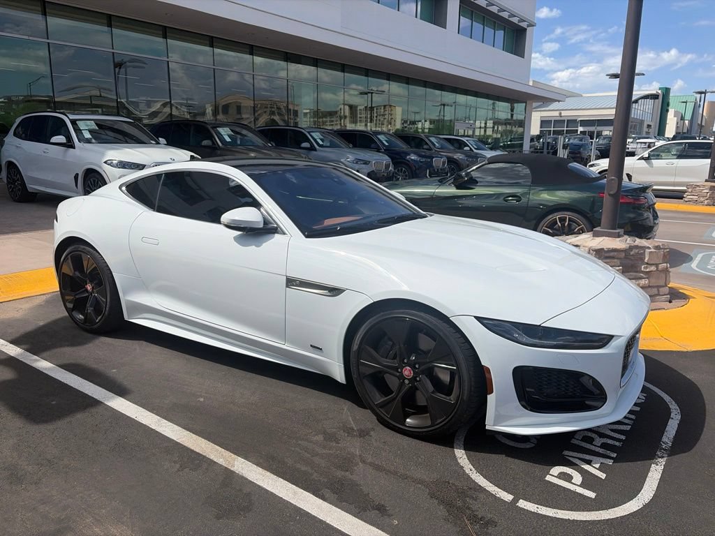 Used 2024 Jaguar F-TYPE Coupe AWD image 3