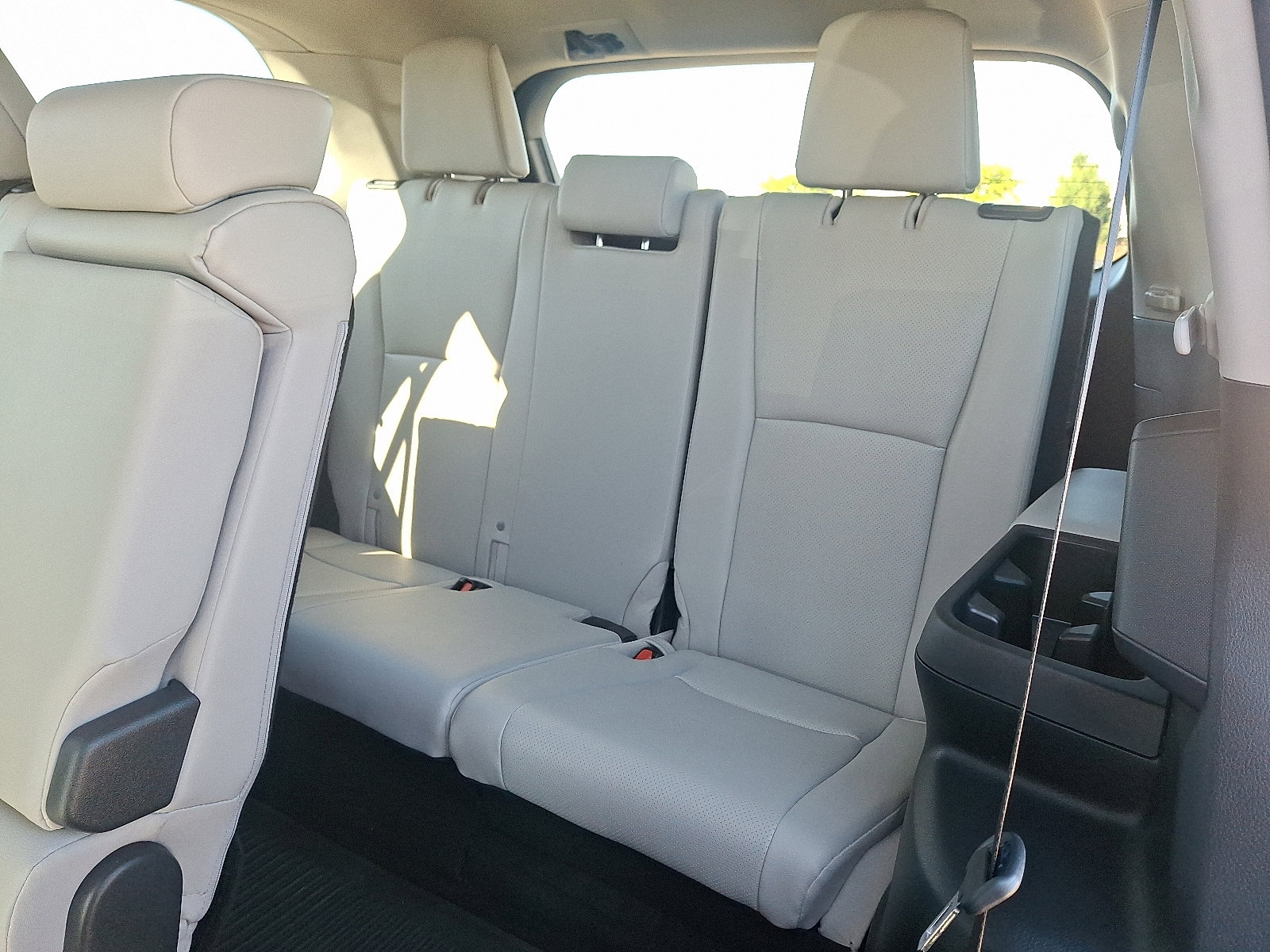 Certified 2024 Toyota Grand Highlander AWD Hybrid image 11