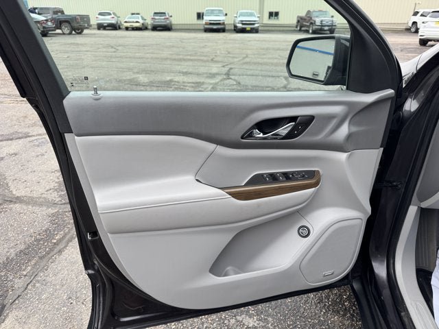 Used 2018 GMC Acadia SLE AWD/4WD image 12