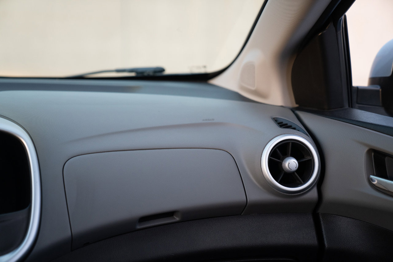 Used 2018 Chevrolet Sonic LT image 26