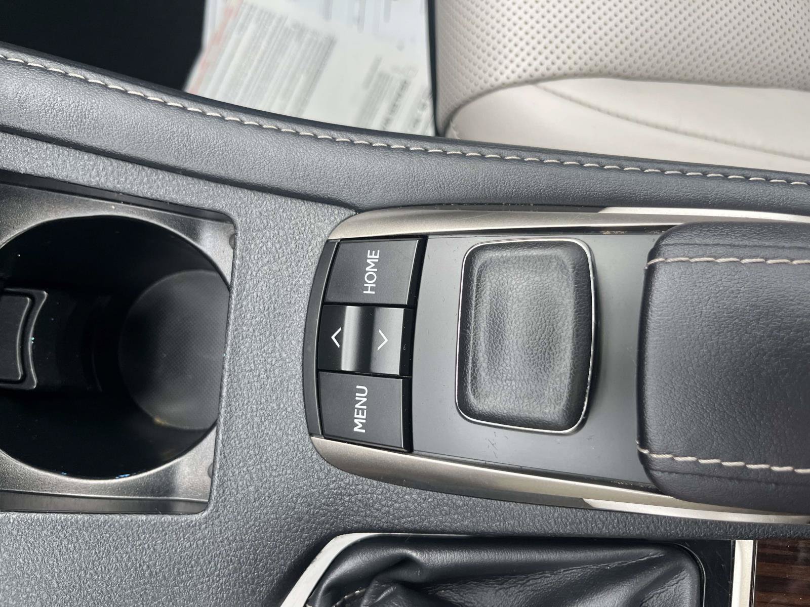 Used 2016 Lexus ES 350 w/ Luxury Package w/Wood Trim FWD image 20