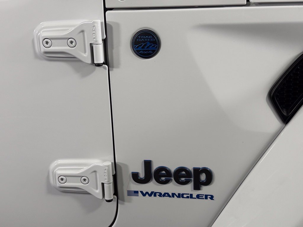 Used 2024 Jeep Wrangler High Altitude AWD/4WD image 13