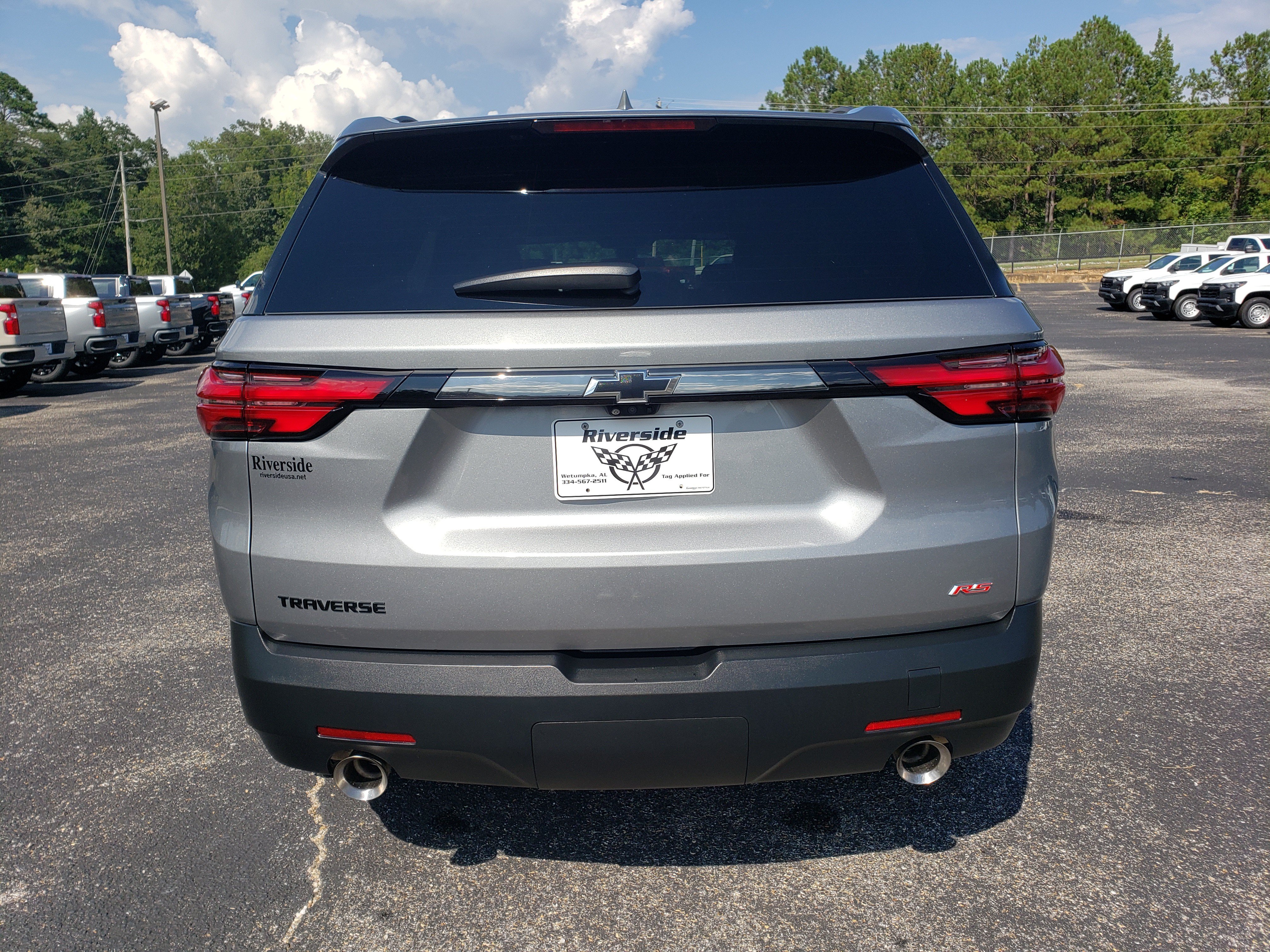 Used 2023 Chevrolet Traverse RS w/ LPO, Floor Liner Package FWD image 8