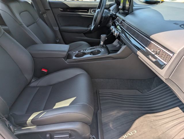 Used 2025 Honda Civic Sport image 28