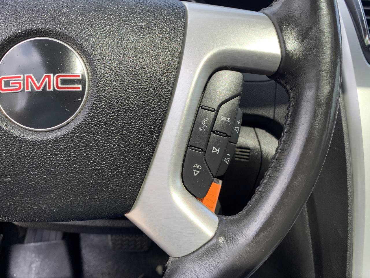Used 2011 GMC Acadia SLT FWD image 20