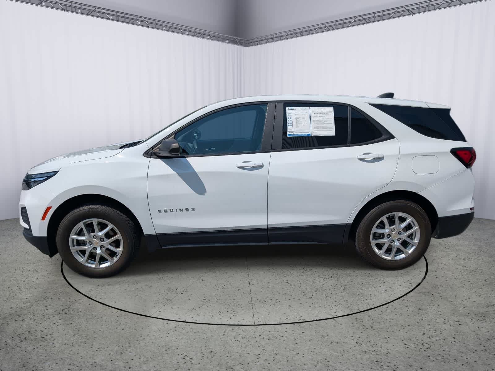 Used 2022 Chevrolet Equinox LS AWD/4WD image 6