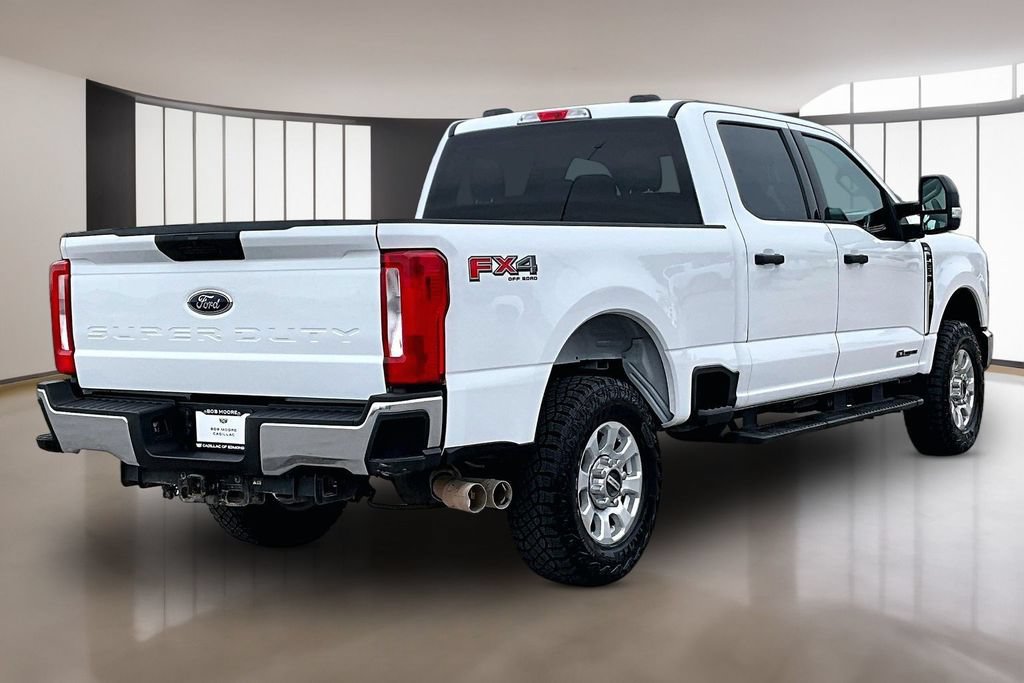 Used 2023 Ford F250 XLT w/ FX4 Off-Road Package AWD/4WD image 2