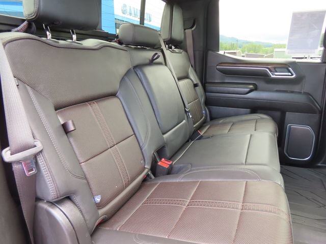 Used 2025 Chevrolet Silverado 1500 High Country AWD/4WD image 49
