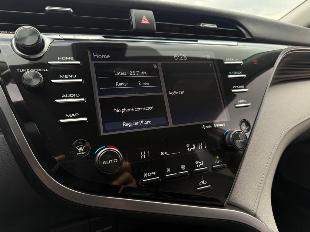 Used 2020 Toyota Camry XLE FWD image 26