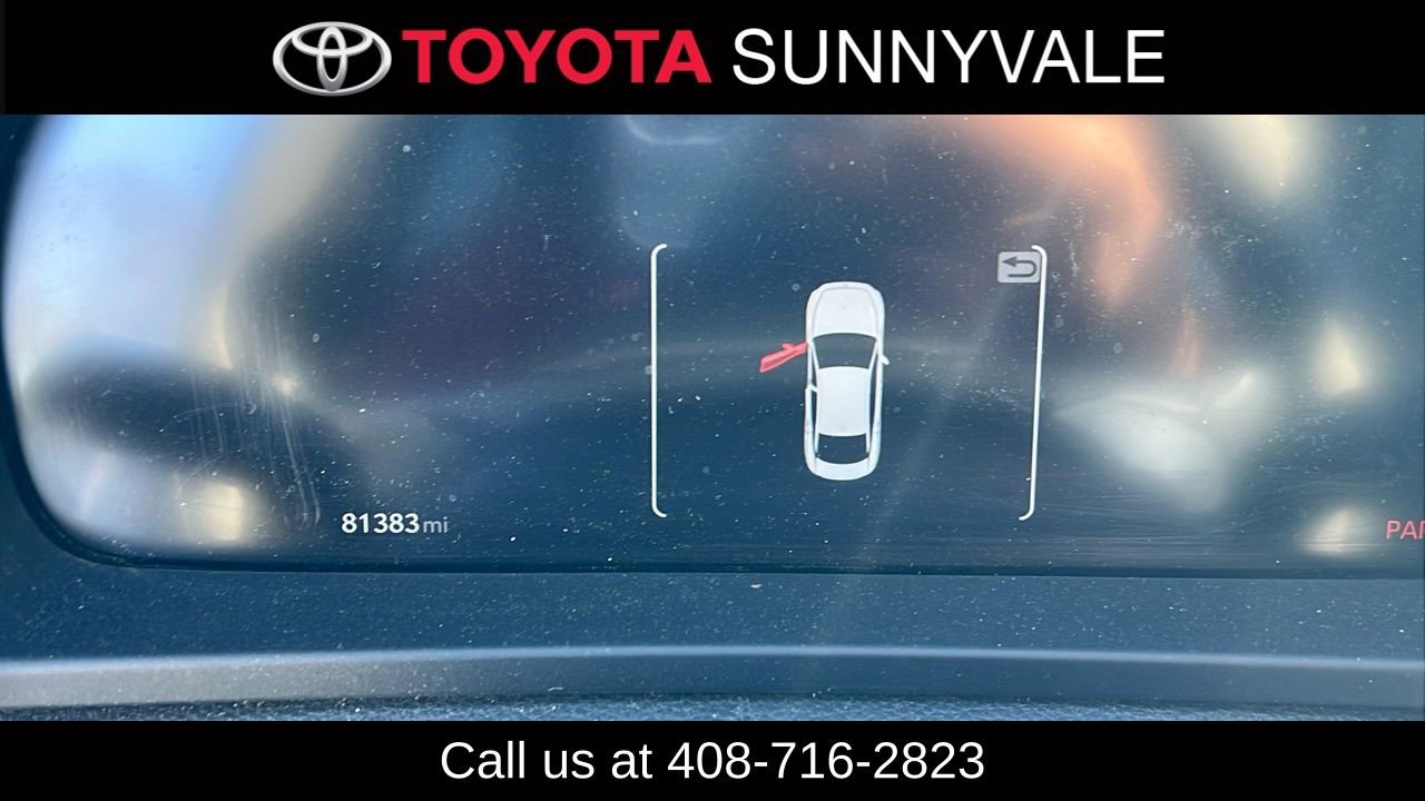 Used 2023 Toyota Crown AWD/4WD image 3