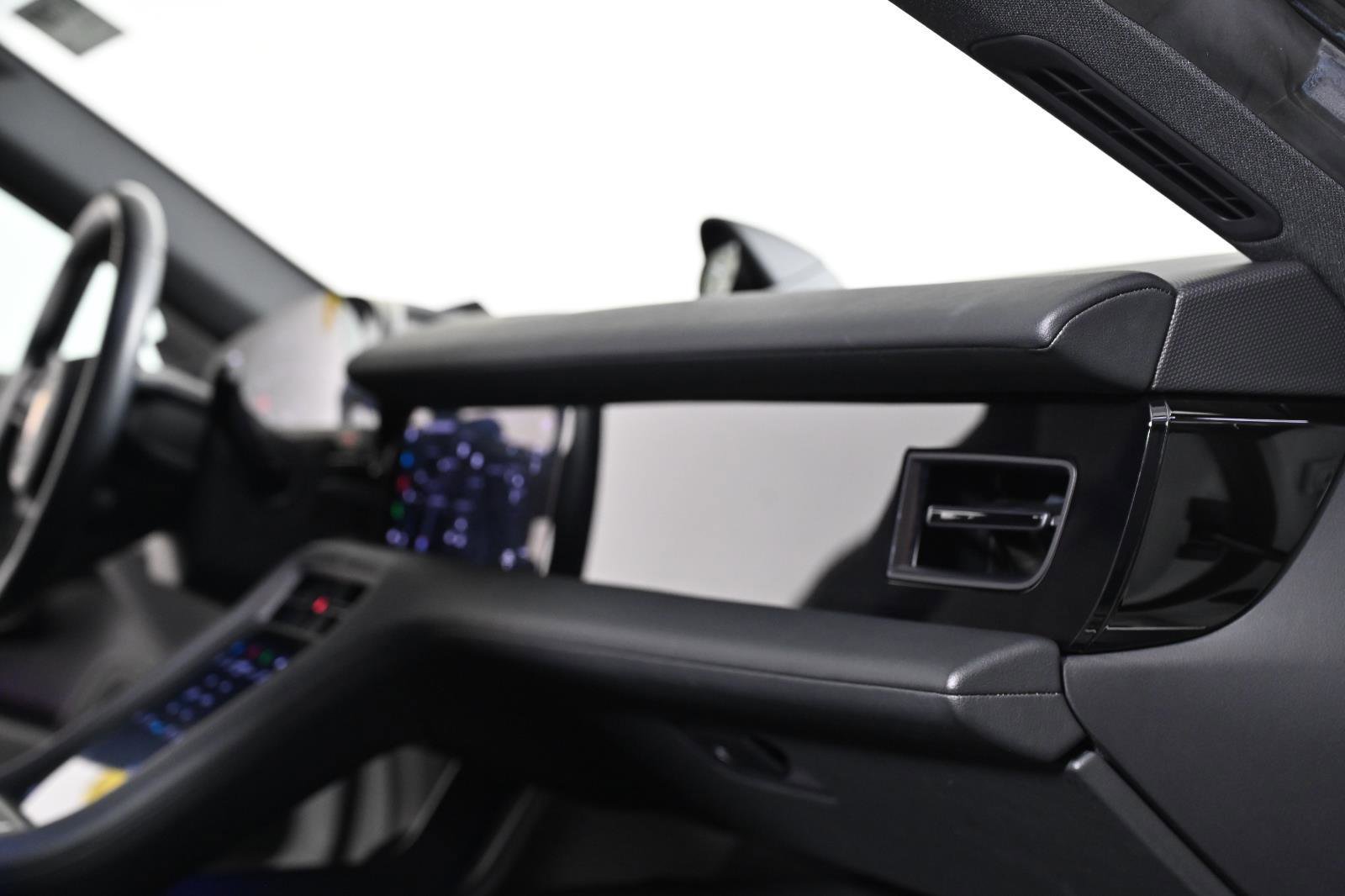 Used 2021 Porsche Taycan RWD image 23