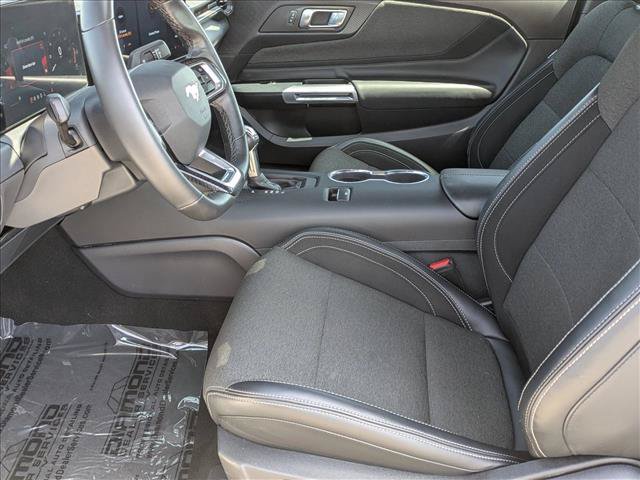 Used 2025 Ford Mustang Coupe RWD image 15