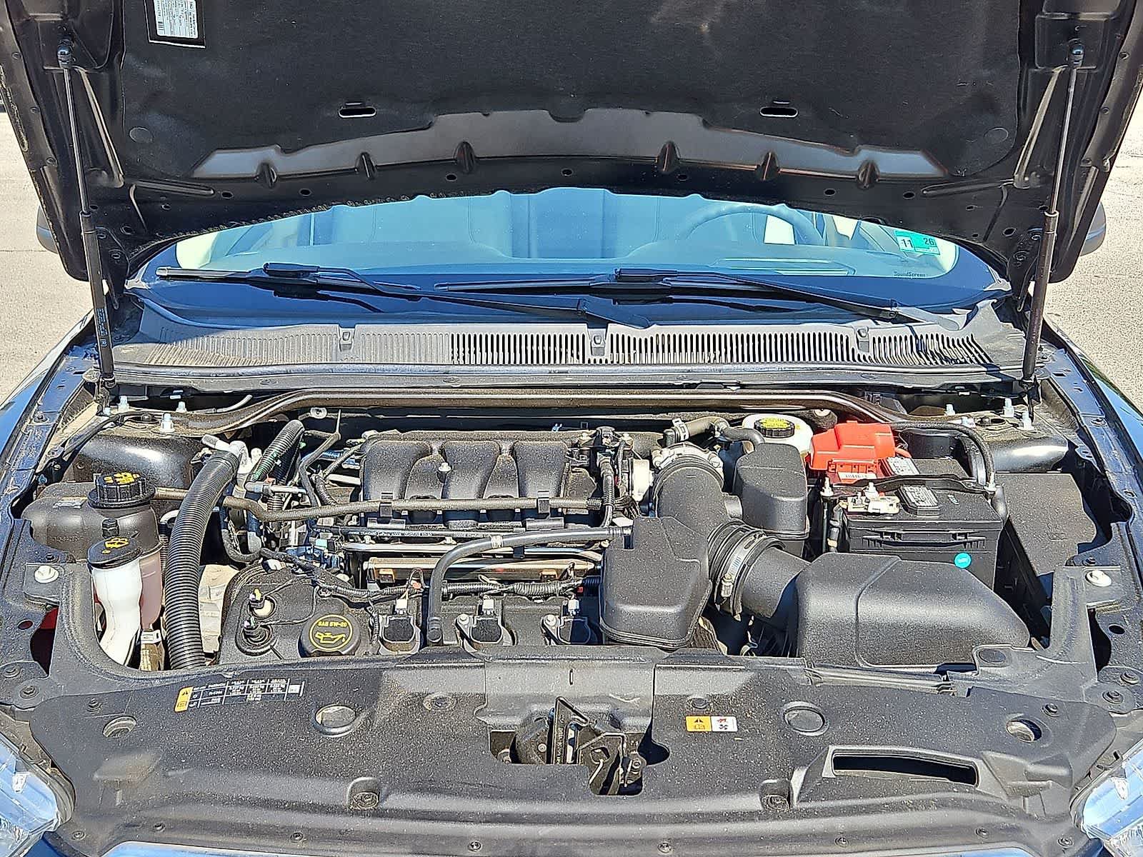 Used 2018 Ford Taurus SE FWD image 33