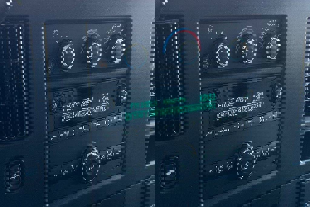 New 2025 Chevrolet Express 2500 w/ Driver Convenience Package image 19