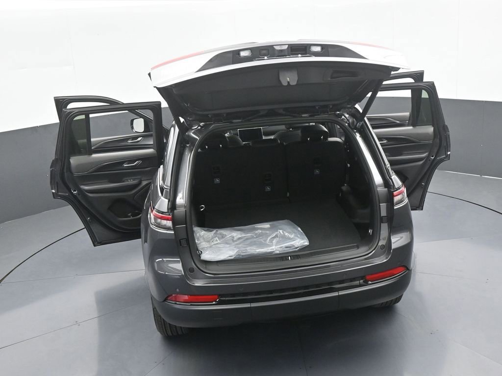 New 2025 Jeep Grand Cherokee Altitude image 61