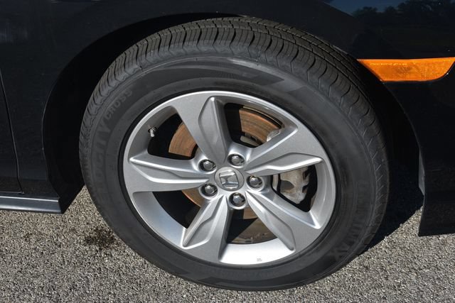 Used 2018 Honda Odyssey EX image 11