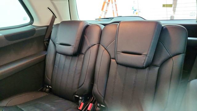 Used 2017 Mercedes-Benz GLS 450 4MATIC image 31