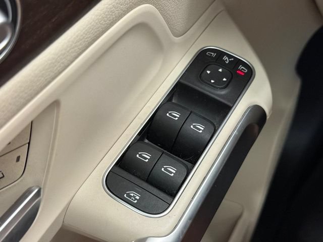 Used 2020 Mercedes-Benz GLB 250 4MATIC image 19
