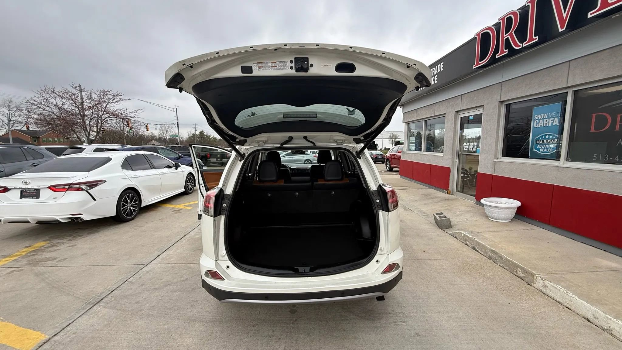 Used 2017 Toyota RAV4 Limited w/ Protection Package image 20