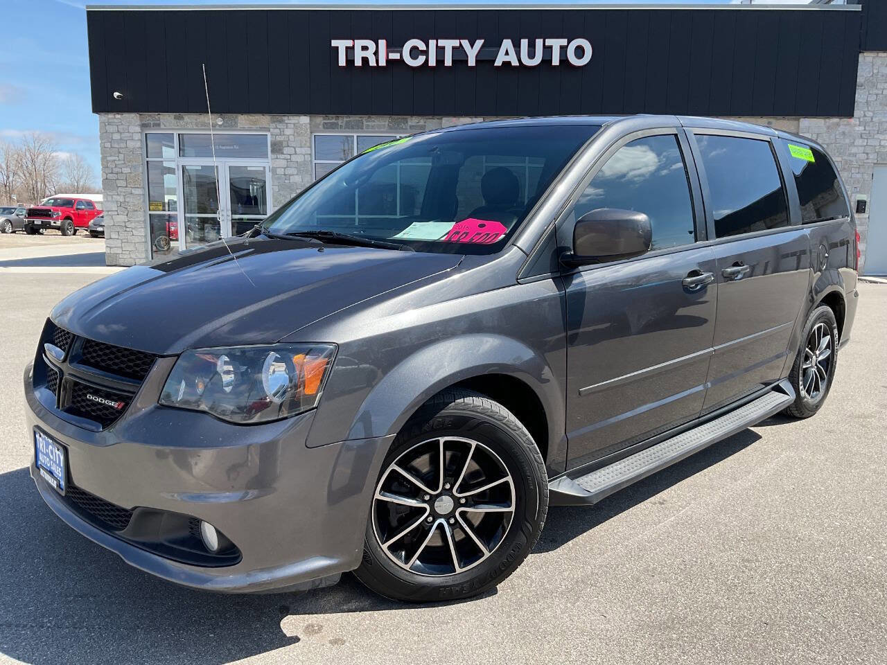 Used 2016 Dodge Grand Caravan SXT