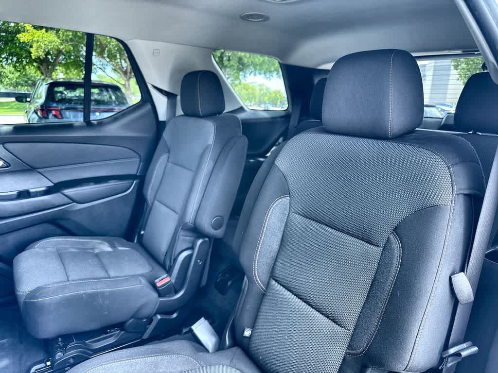 Used 2021 Chevrolet Traverse LT FWD image 22