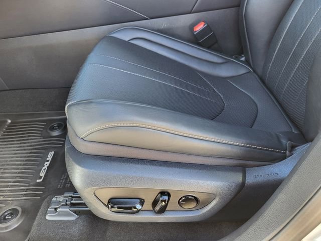 Used 2023 Lexus RX 350 F Sport w/ Accessory Package (Z1) image 21