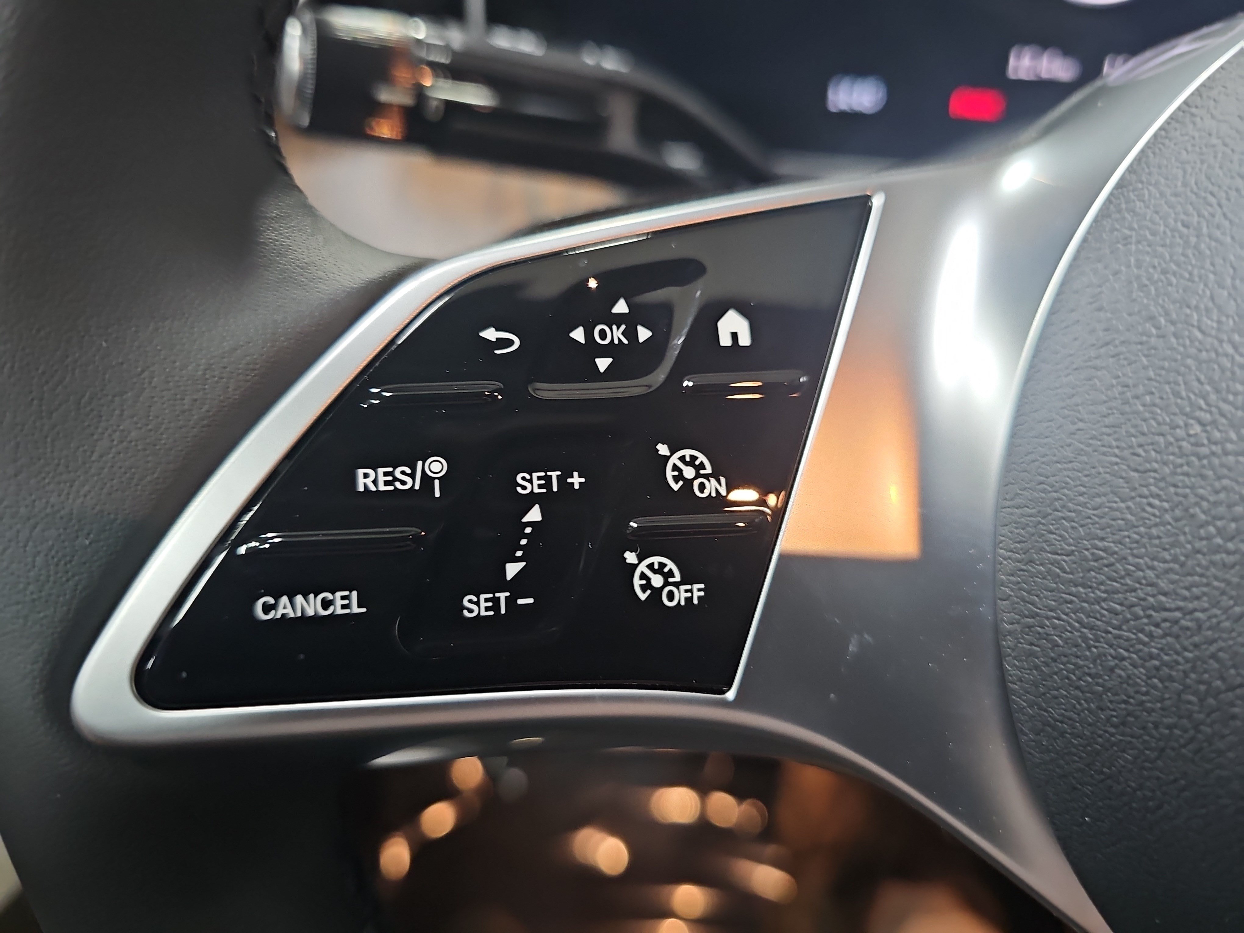 New 2026 Mercedes-Benz C 300 4MATIC Sedan image 17