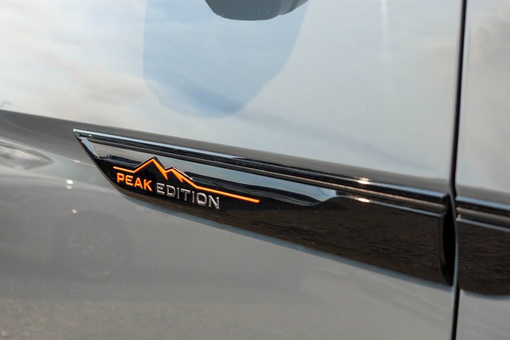 New 2026 Volkswagen Atlas Peak Edition image 7