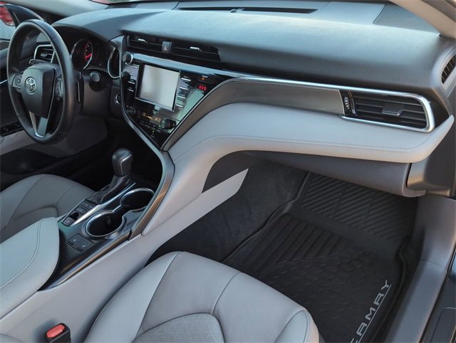 Used 2018 Toyota Camry XSE image 27