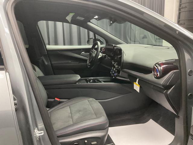 Used 2025 Chevrolet Blazer EV RS AWD/4WD image 11