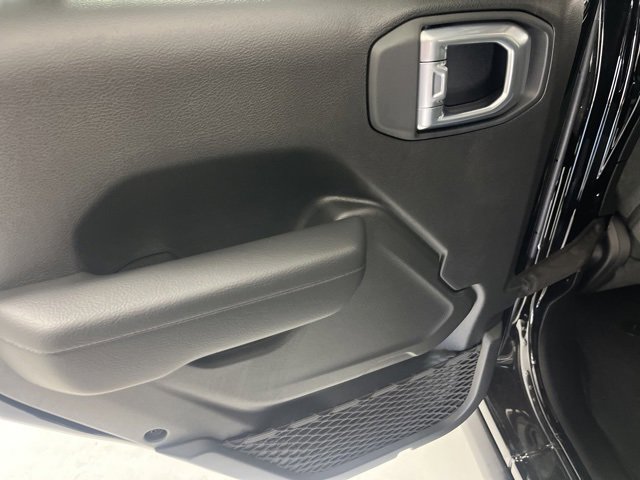 New 2025 Jeep Gladiator Sport image 29