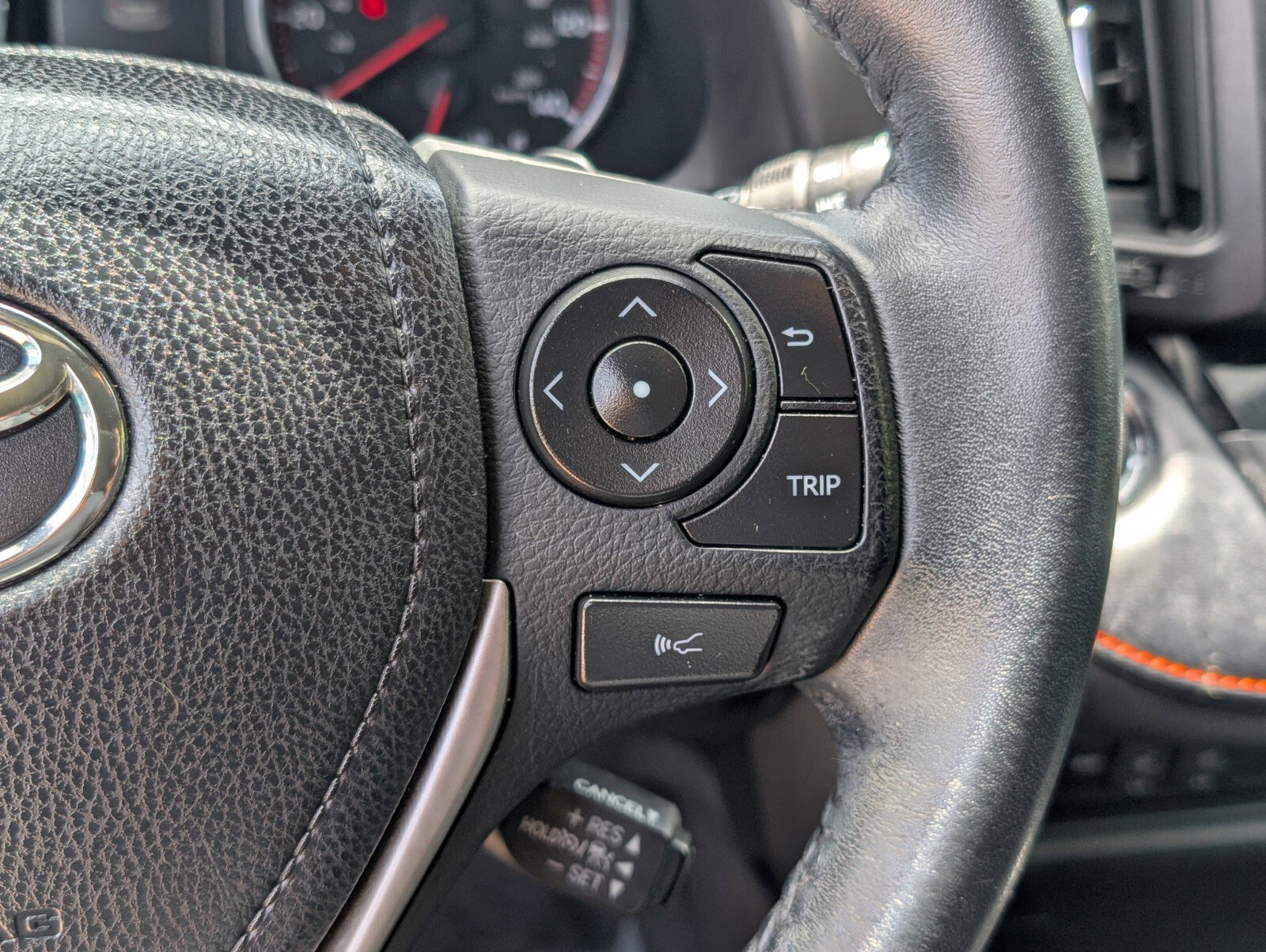 Used 2017 Toyota RAV4 SE w/ Power Extra Value Package image 33