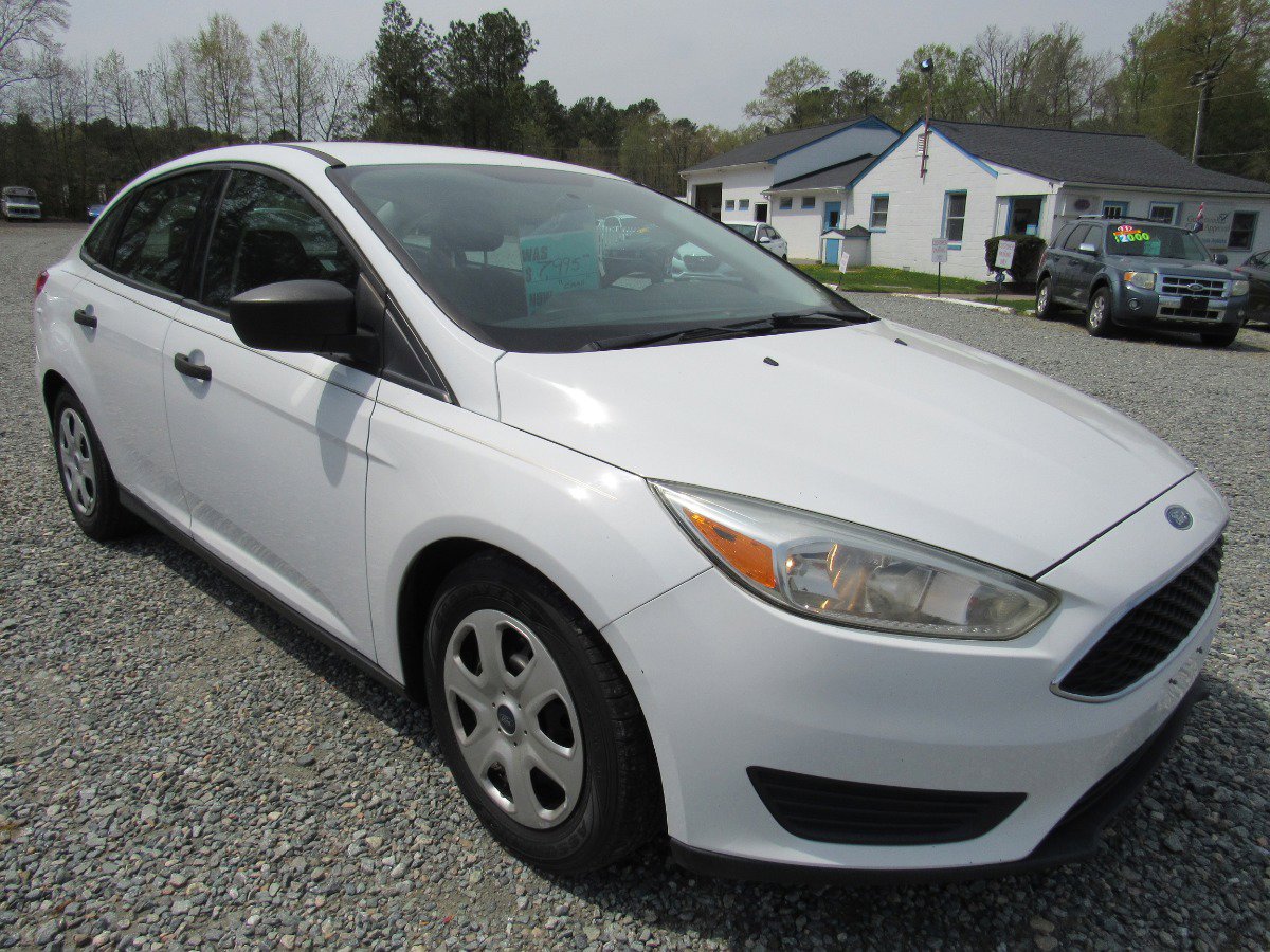Used 2016 Ford Focus S image 1