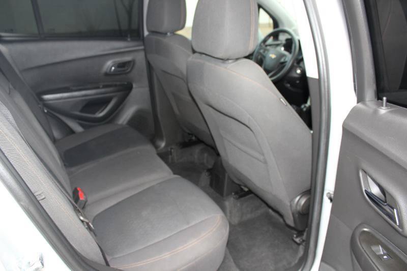 Used 2022 Chevrolet Trax LS w/ Tint and Cruise Package FWD image 13