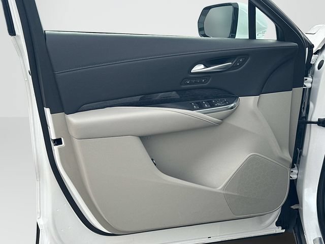 Certified 2023 Cadillac XT4 Premium Luxury w/ Enhanced Visibility Package AWD/4WD image 13