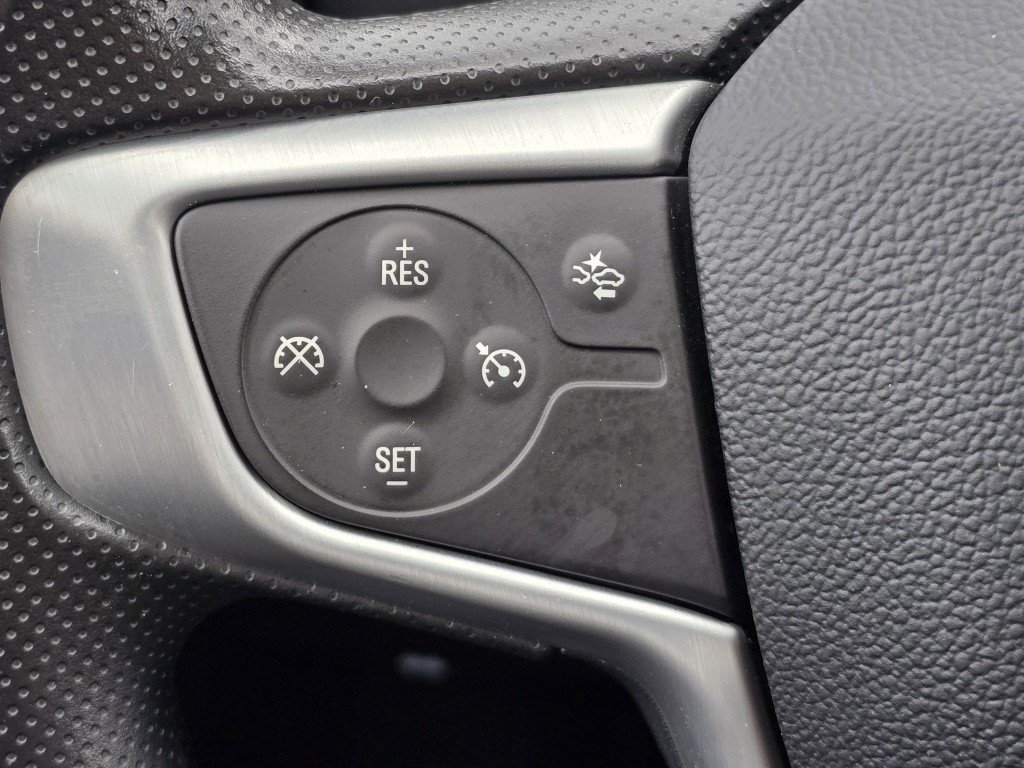 Used 2024 GMC Terrain SLE w/ Elevation Edition AWD/4WD image 13